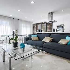 gorgeous-170-sqm-penthouse-with-sea-view-terraces.es-andalucia.com/